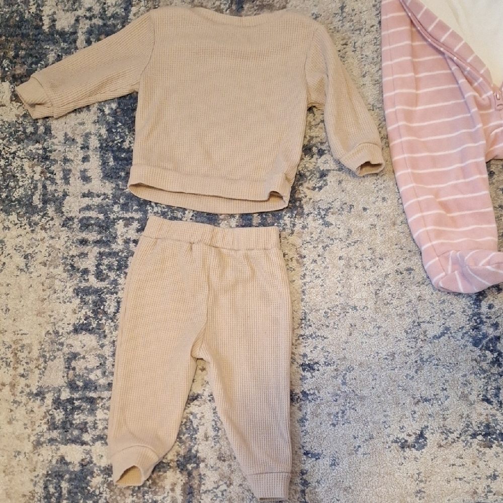 Baby Girl Bundle Size 6-12 Months - Picture 9 of 9